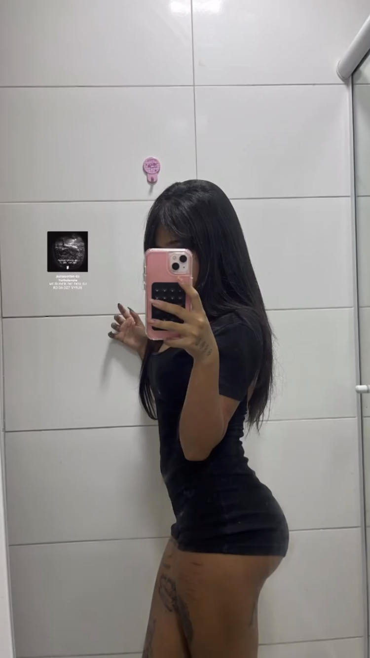 Ninfetinha bem novinha fudendo