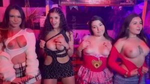Jana Jenner Andriza Haack Ale Gaucha e Flora Favaretto peladas se pegando em festa