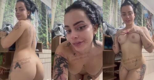 Xehli G tirando a roupa ficou peladinha mostrou até a bucetinha